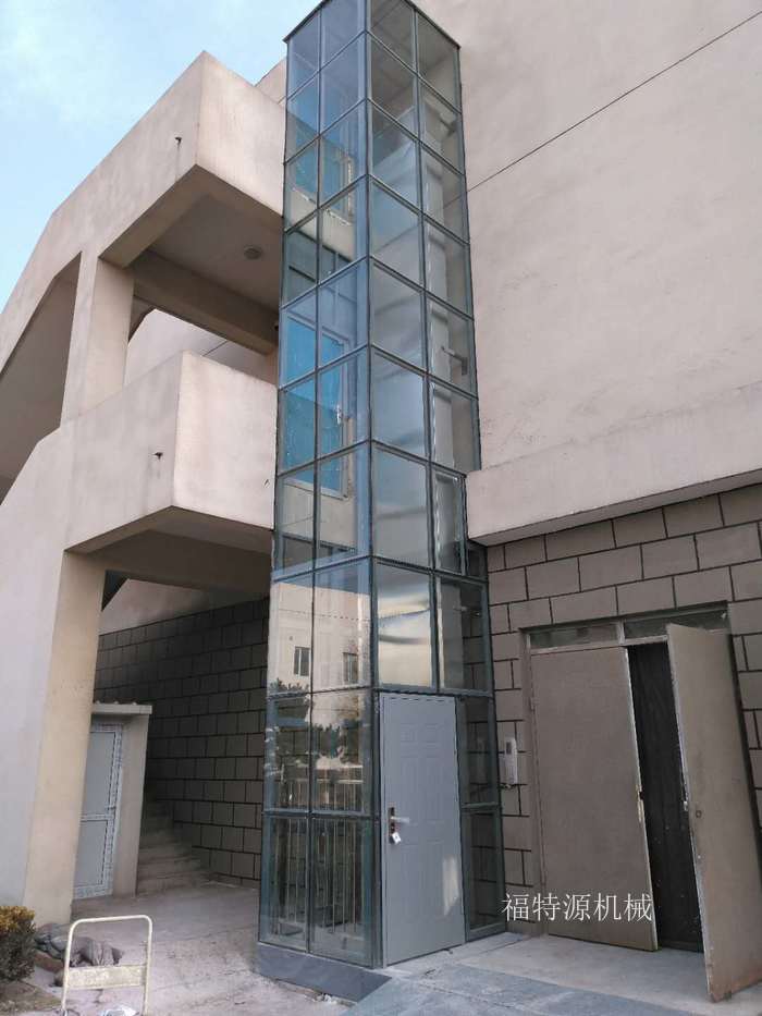 單臂導(dǎo)軌式升降機(jī) 單臂導(dǎo)軌式升降機(jī)